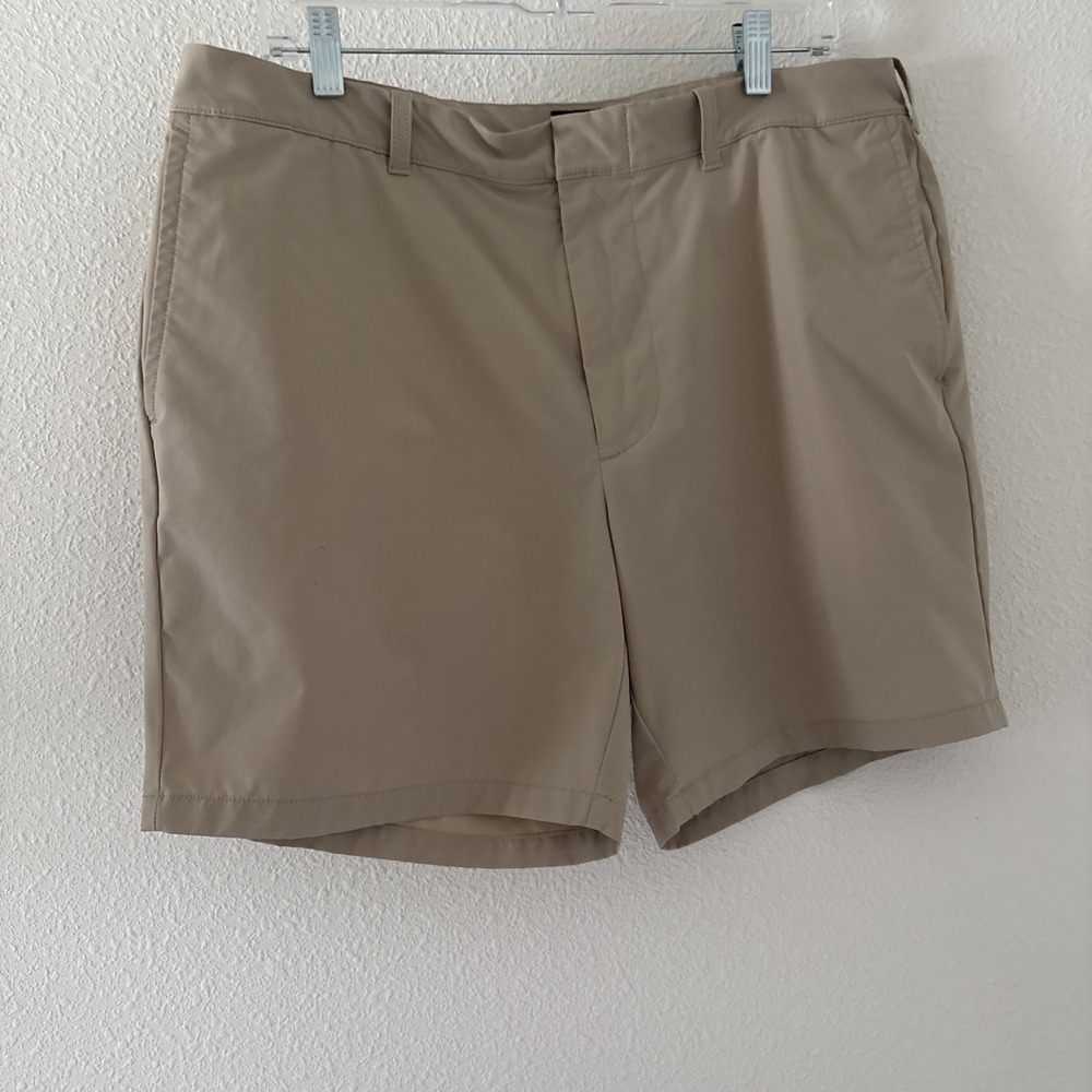 J Crew Seersucker Tan Men's Tech Short 7 Inch Size 35 Preppy Coastal